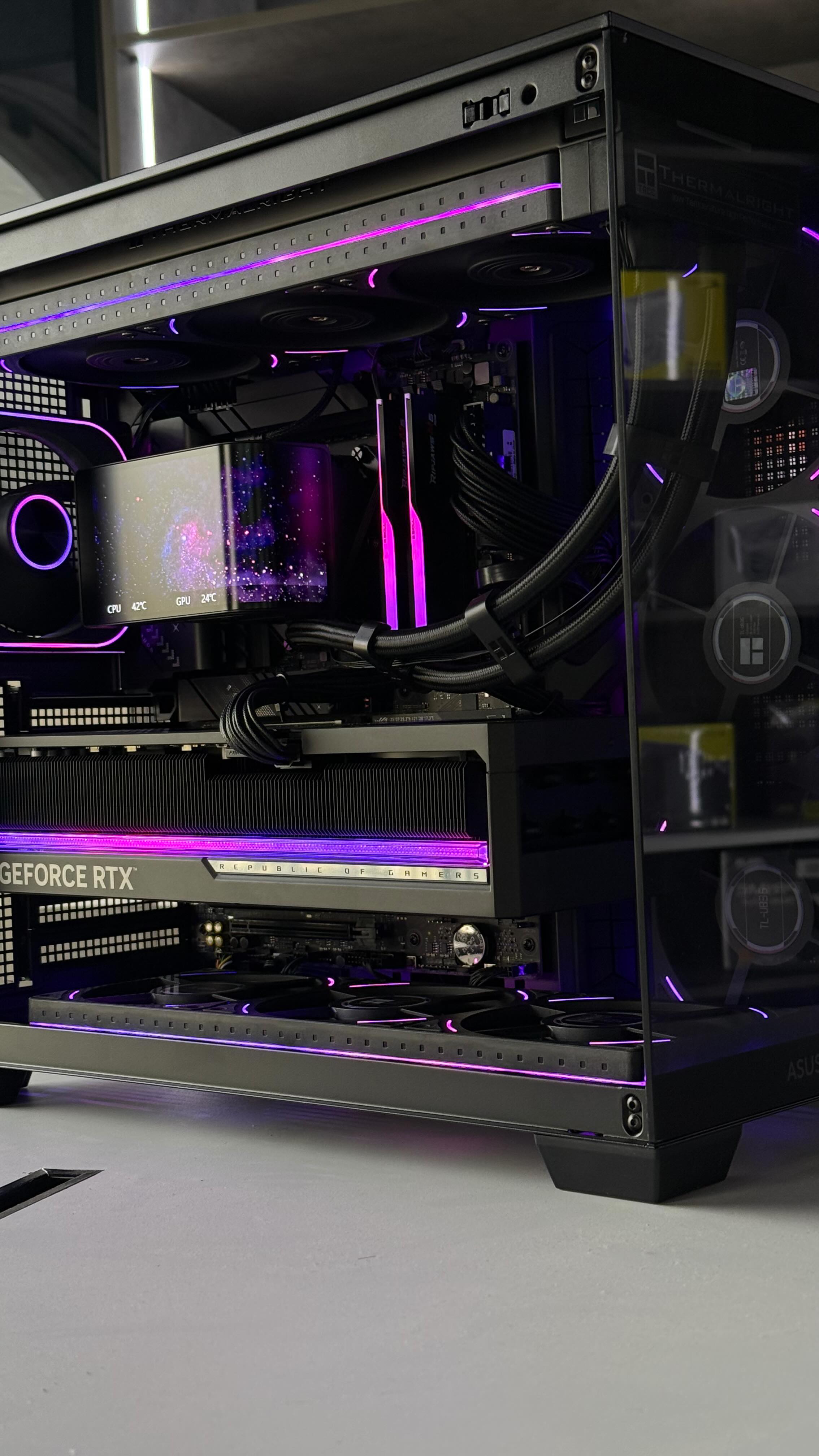 تجميعة Ryzen 7 9850X3D مع ROG Astral RTX 5080